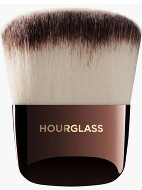 Hourglass Ambient Powder Brush